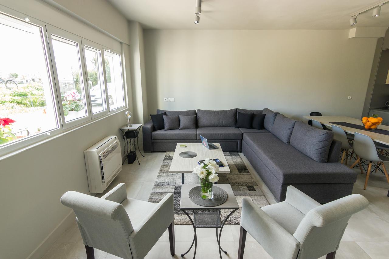 Amera - Troumpas Family Apartments Leonídion Esterno foto