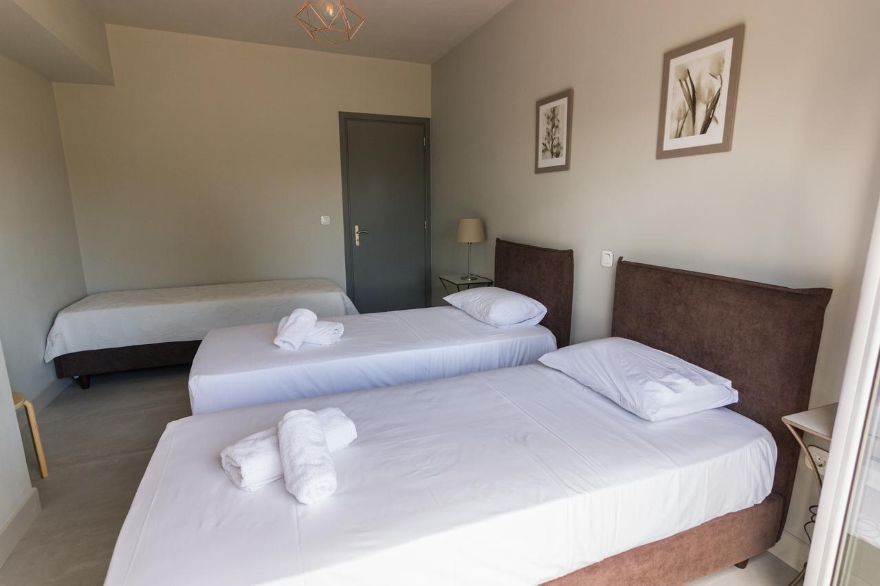 Amera - Troumpas Family Apartments Leonídion Esterno foto
