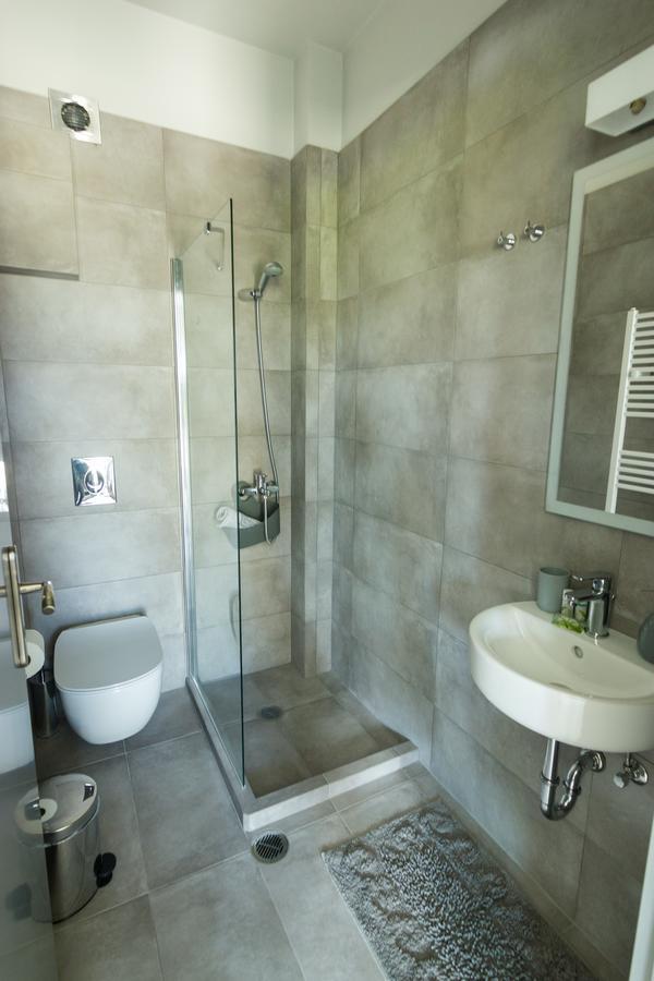 Amera - Troumpas Family Apartments Leonídion Esterno foto