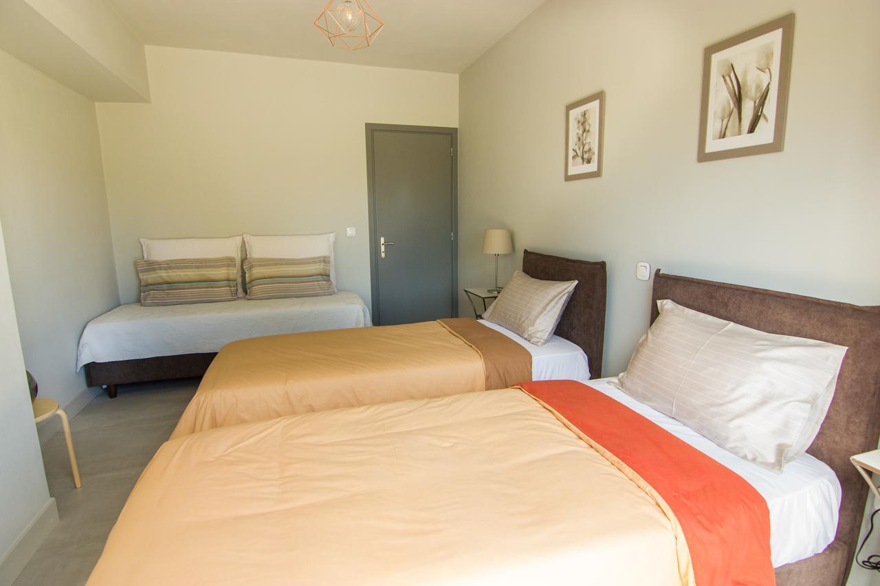 Amera - Troumpas Family Apartments Leonídion Esterno foto