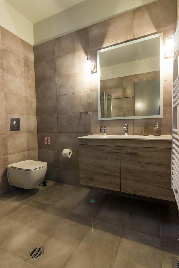 Amera - Troumpas Family Apartments Leonídion Esterno foto