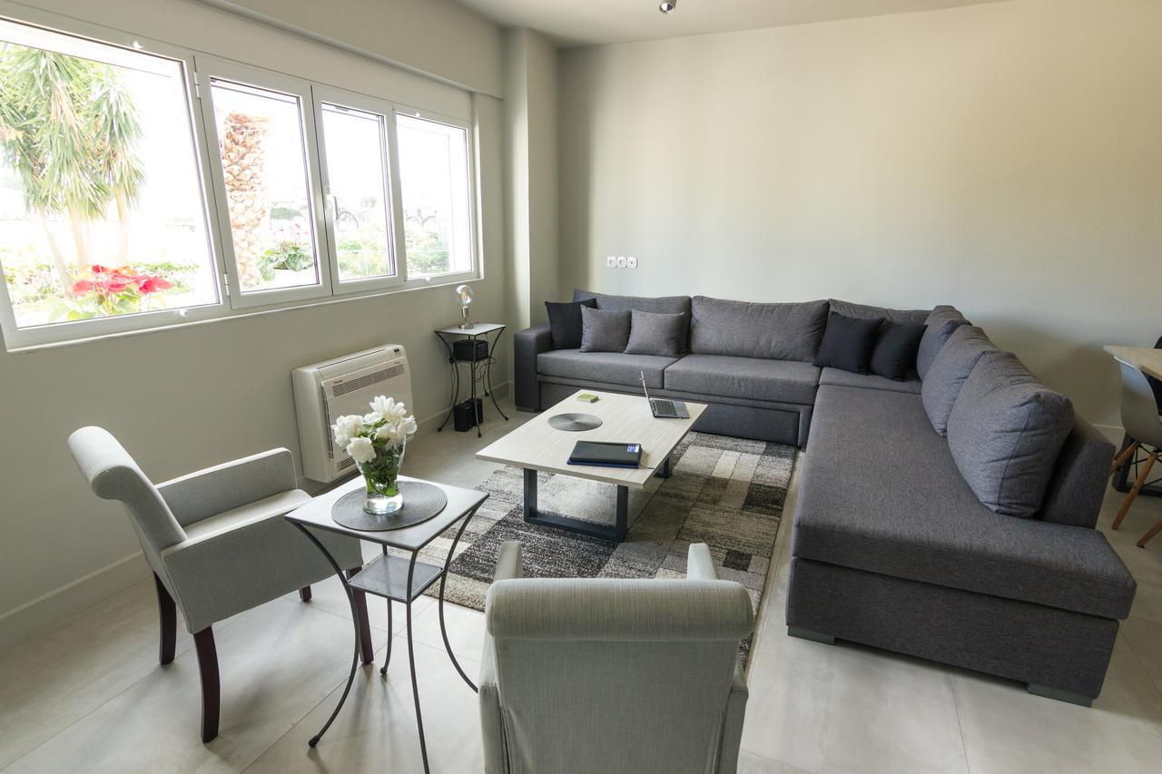 Amera - Troumpas Family Apartments Leonídion Esterno foto